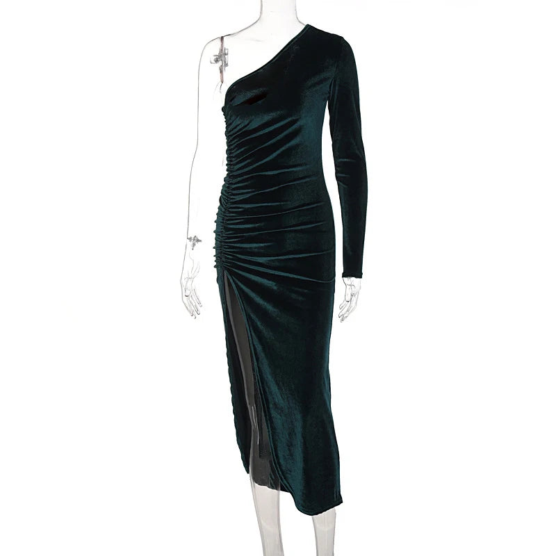 Elegant Women's Velvet Dress with Long Sleeves.