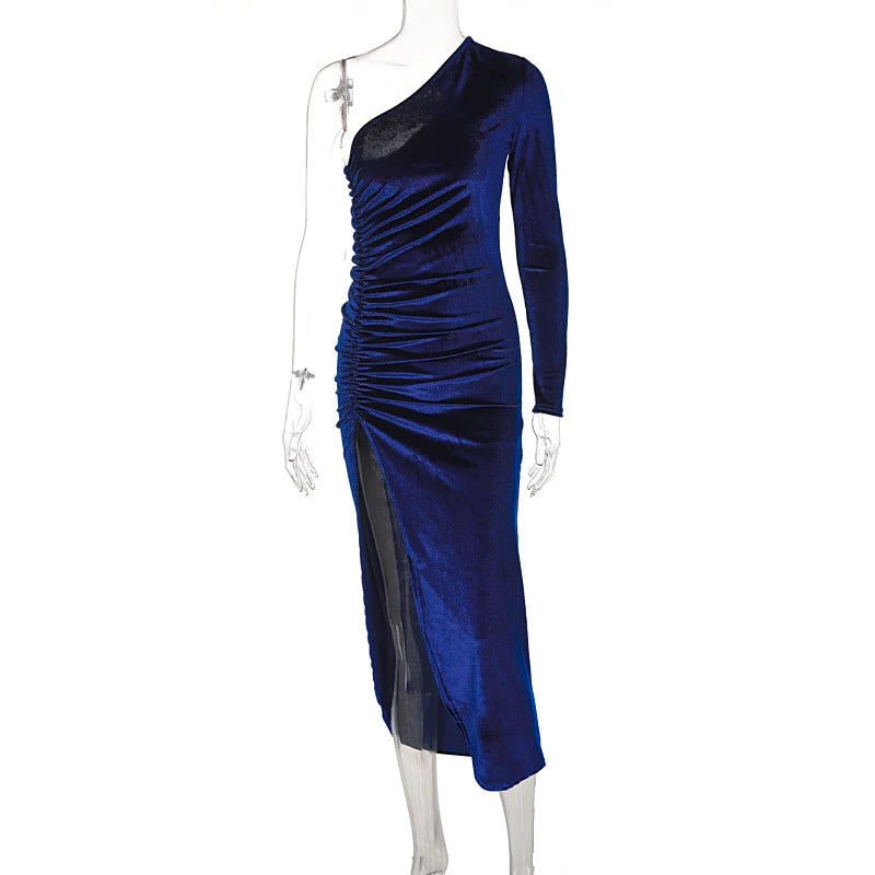 Elegant Women's Velvet Dress with Long Sleeves.