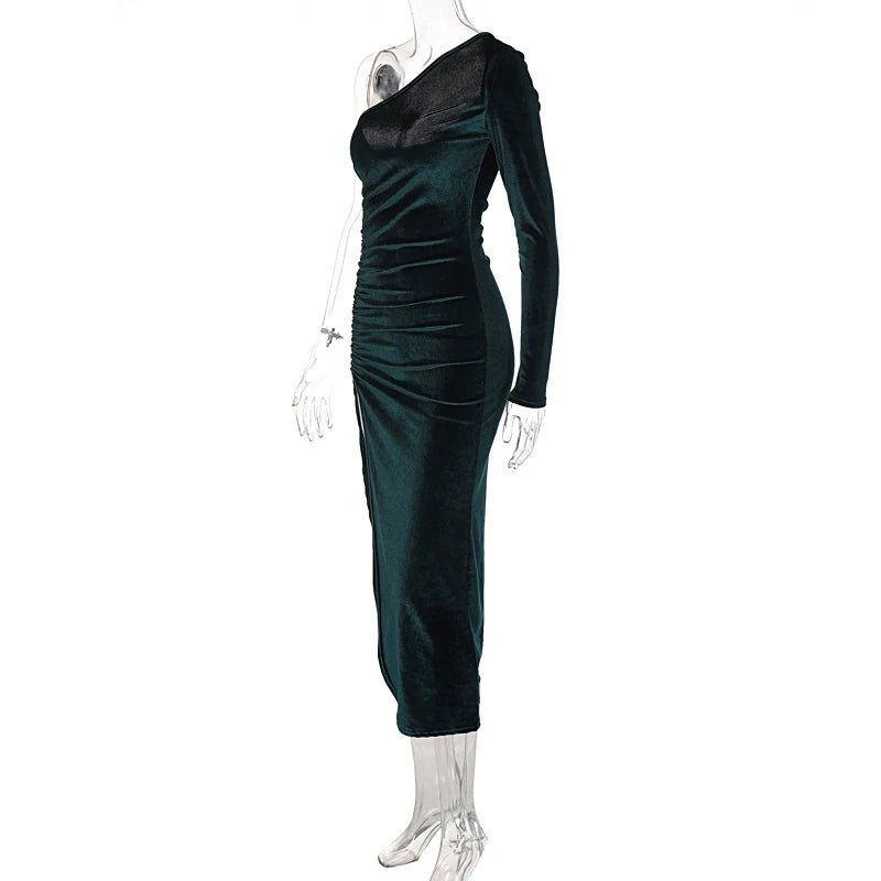 Elegant Women's Velvet Dress with Long Sleeves.