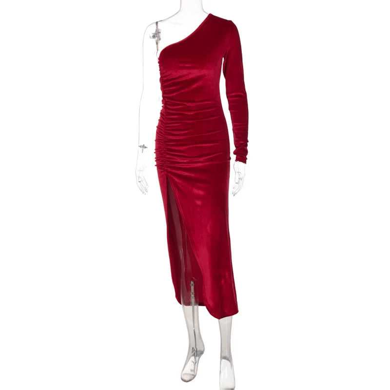 Elegant Women's Velvet Dress with Long Sleeves.