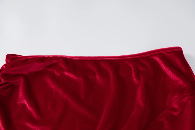Elegant Women's Velvet Dress with Long Sleeves.